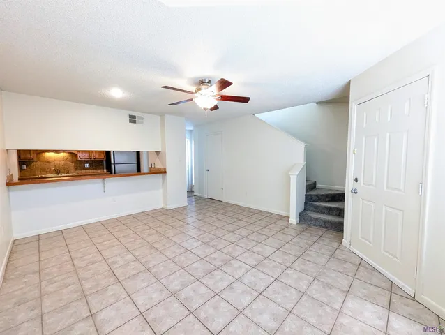 $1,175 | 5110 Butter Creek Lane, Unit 14, Baton Rouge, LA 70809