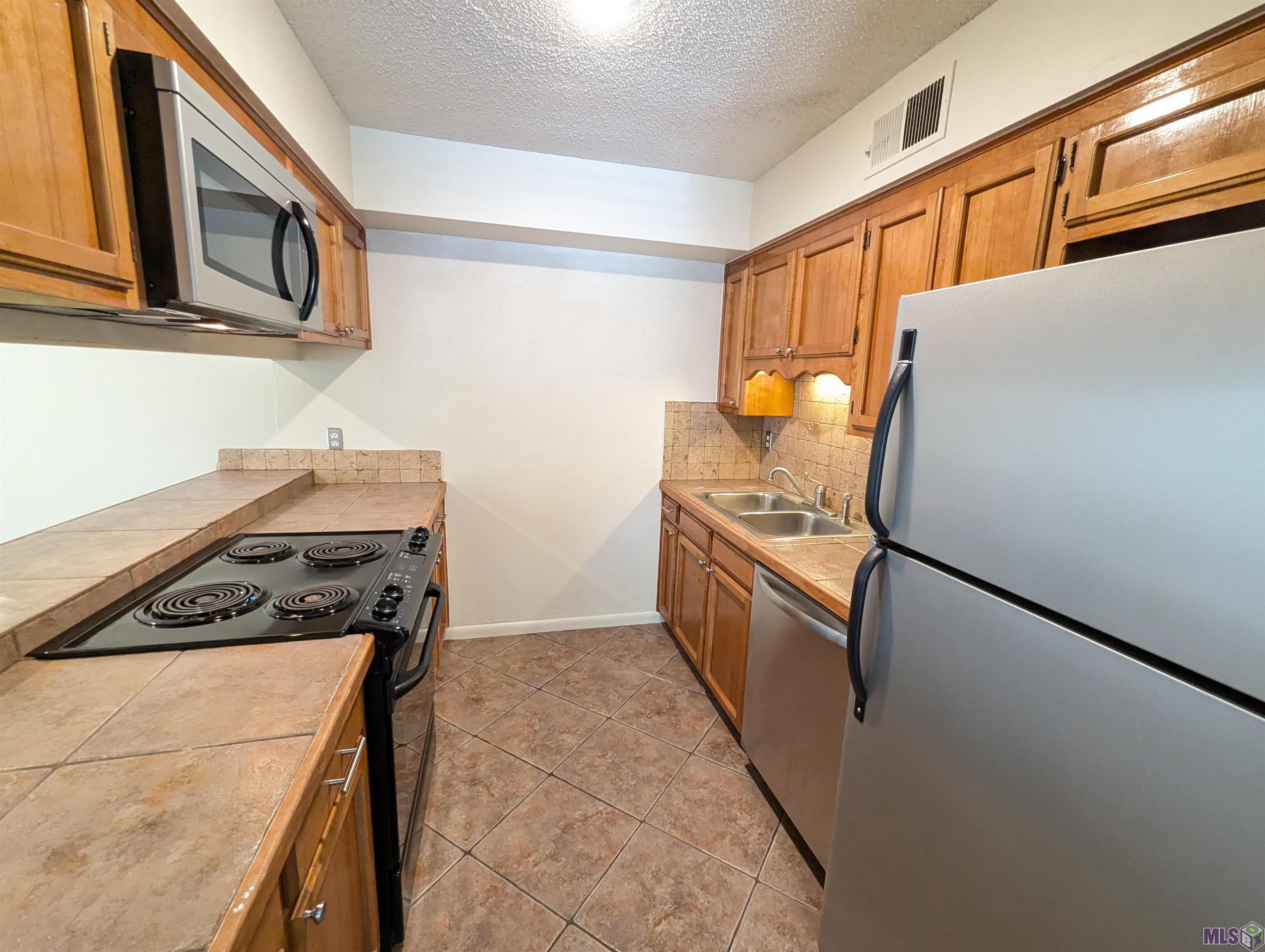 5110 Butter Creek Lane, Unit 14 Baton Rouge, LA 70809 - Photo 2 of 10