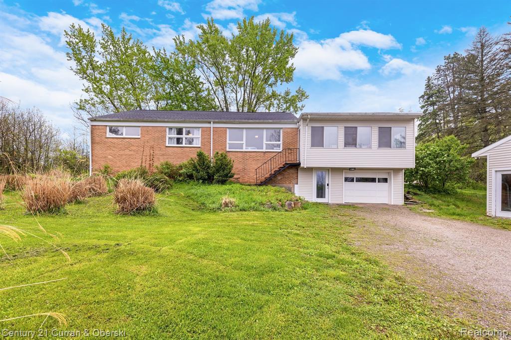 5590 Vreeland Road Ann Arbor, MI 48105 - Photo 3 of 19