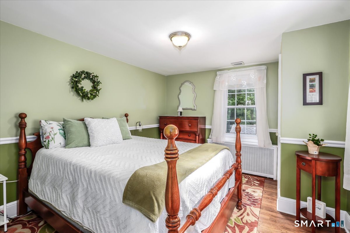 10 North Beech Tree Road Brookfield, CT 06804 - Photo 25 of 39 Bedroom #2