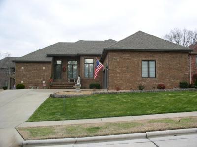3336 South Oak Avenue Springfield, MO 65804 - Photo 1 of 1 Primary Photo