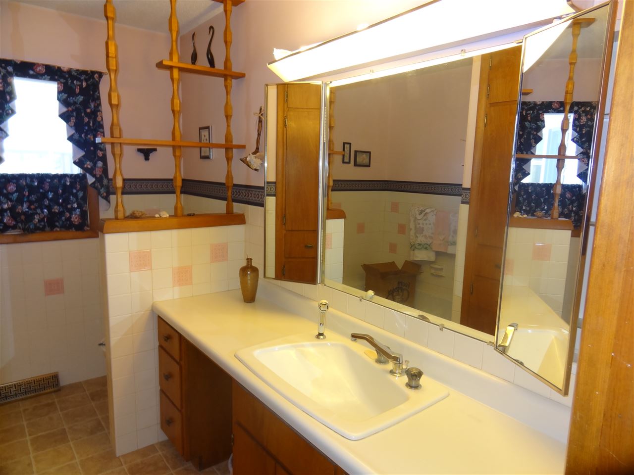 2033 R Avenue South Amana, IA 52334 - Photo 11 of 25 Gallery Image 11