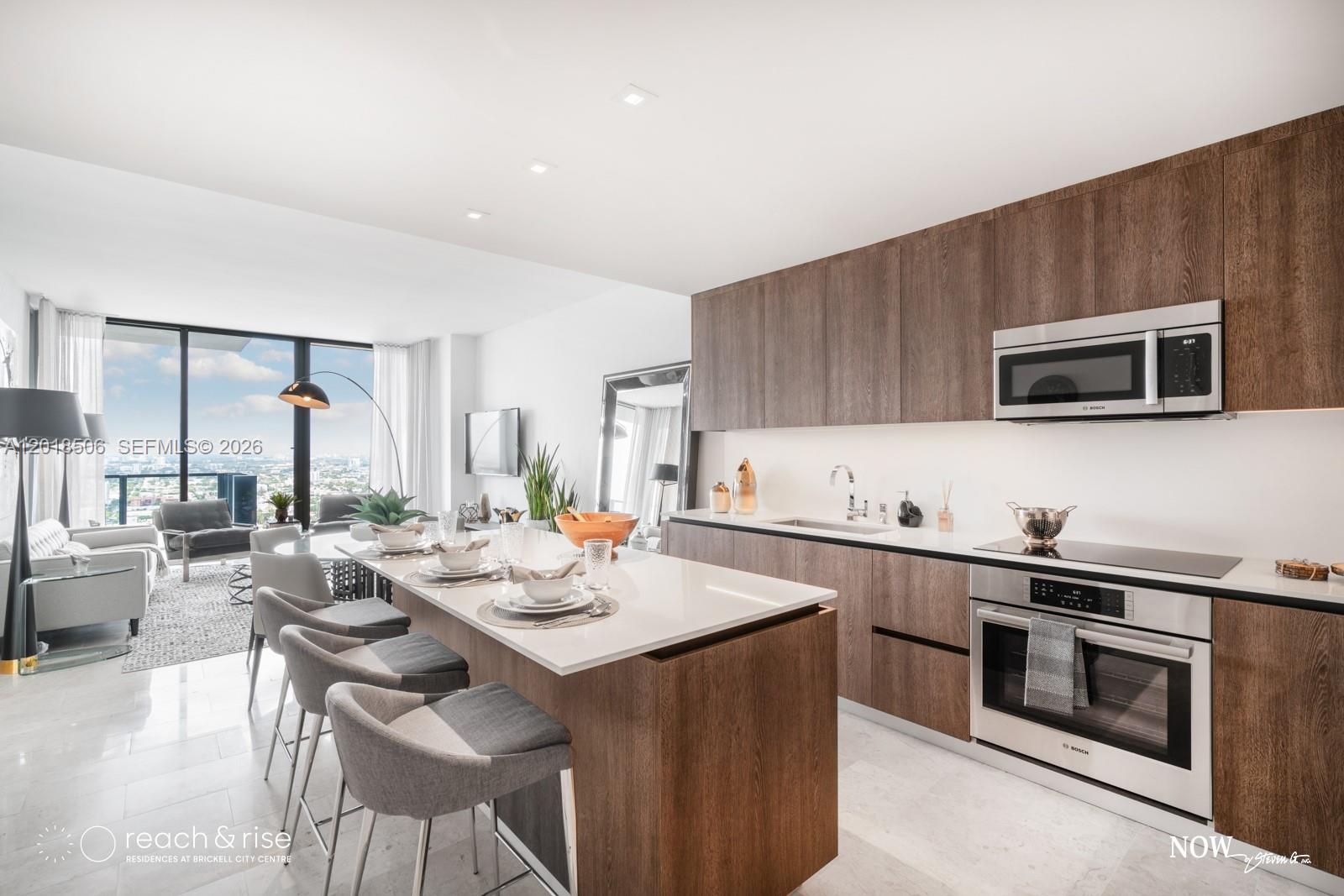 88 Southwest 7th Street, Unit 2406 Miami, FL 33130 - Photo 1 of 13
