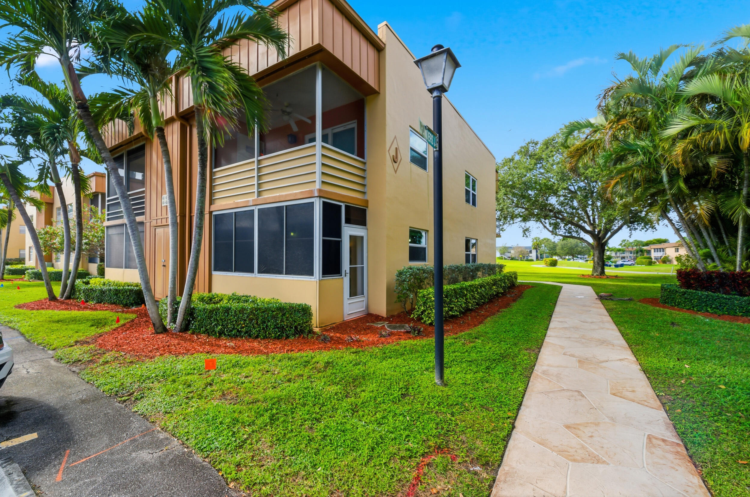 433 Flanders I Delray Beach, FL 33484 - Photo 11 of 60 _d4s9684