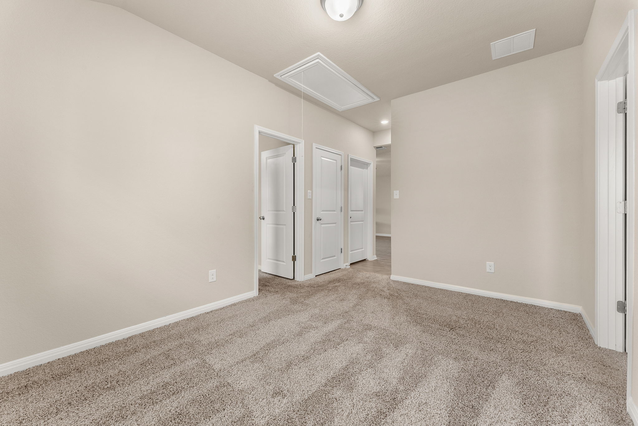 304 Giorgio Moroder Drive Hutto, TX 78634 - Photo 19 of 31 a view of an empty room