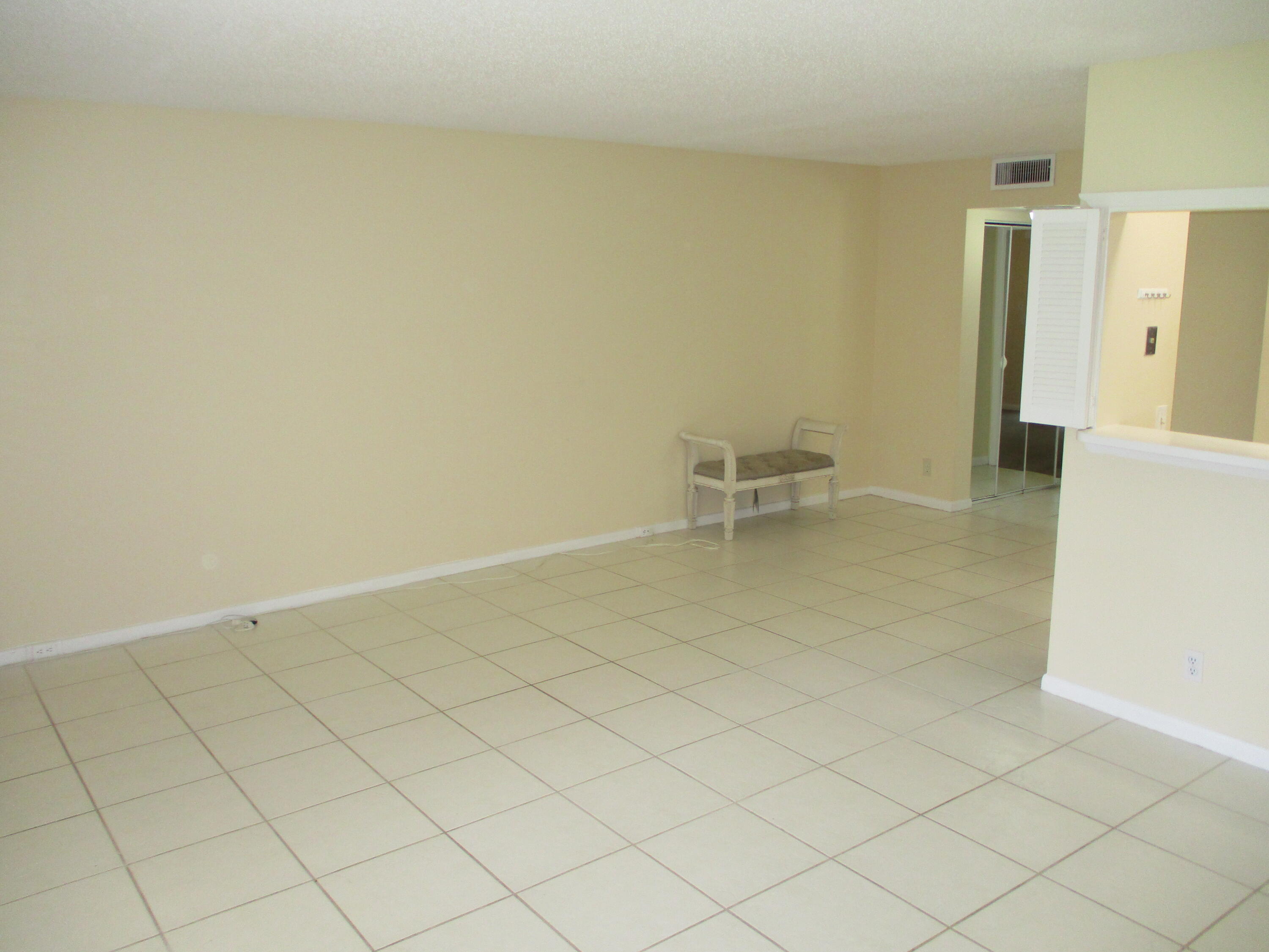 506 Mansfield M Boca Raton, FL 33434 - Photo 10 of 37 IMG_0561