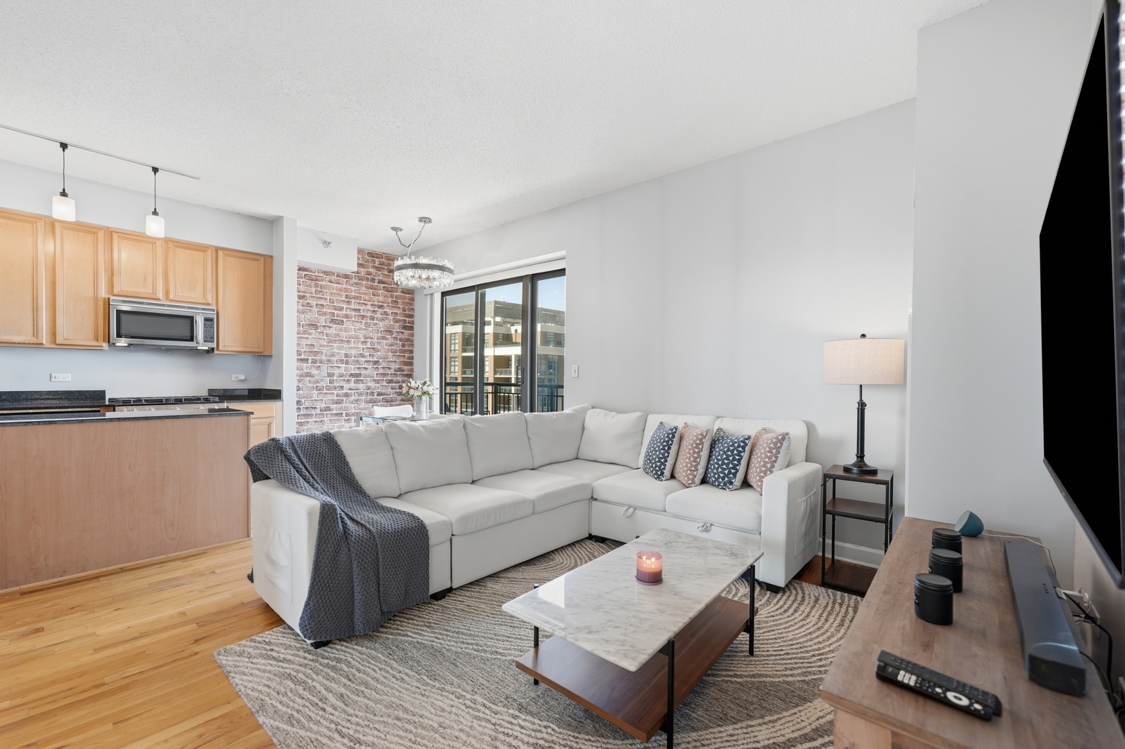 41 East 8th Street, Unit 2905 Chicago, IL 60605 - Photo 12 of 26