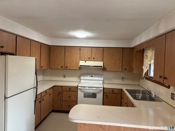 $270,000 | 42 Harpswell Street, Torrington, CT 06790