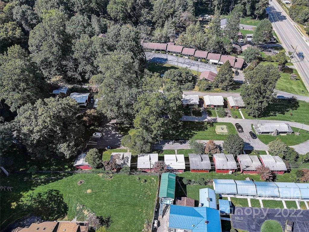 1555 Soco Road, Unit 3 Maggie Valley, NC 28751 - Photo 35 of 40 an aerial view of a house with a garden