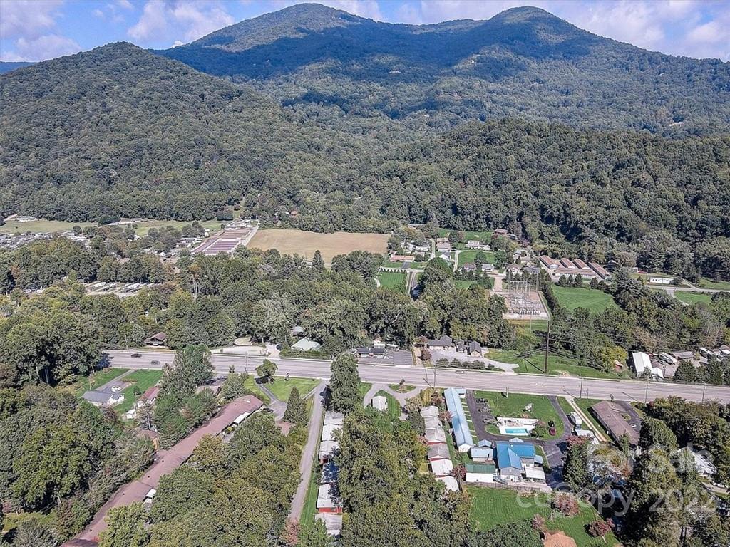 1555 Soco Road, Unit 3 Maggie Valley, NC 28751 - Photo 36 of 40 an aerial view of residential house and sandy dunes