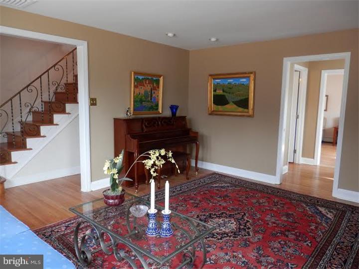 601 Greythorne Road Wynnewood, PA 19096 - Photo 5 of 23 Living Room