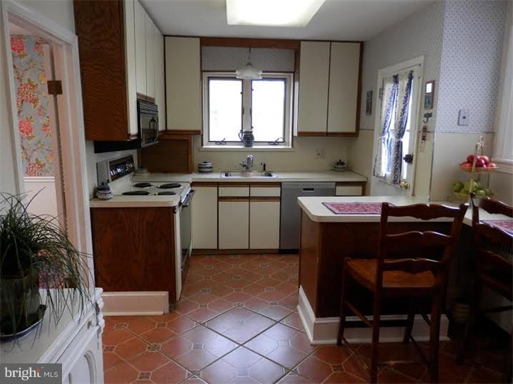 601 Greythorne Road Wynnewood, PA 19096 - Photo 10 of 23 Kitchen
