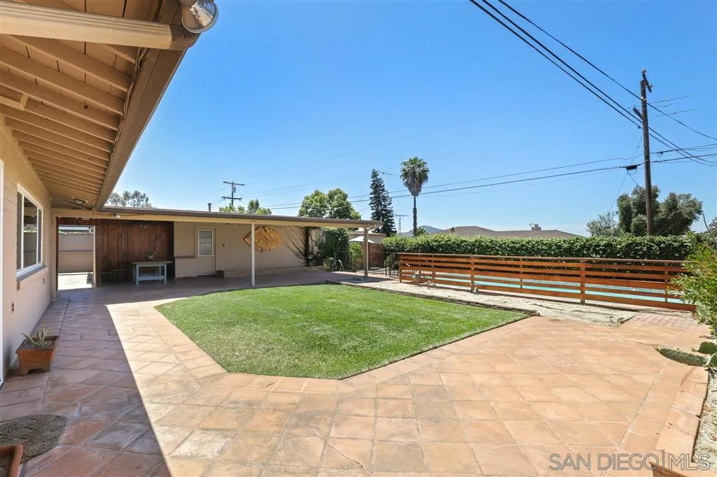 1886 Wedgemere Road El Cajon, CA 92020 - Photo 14 of 25 Gallery Image 14