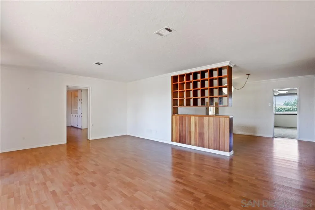 1886 Wedgemere Road El Cajon, CA 92020 - Photo 3 of 25 Gallery Image 3