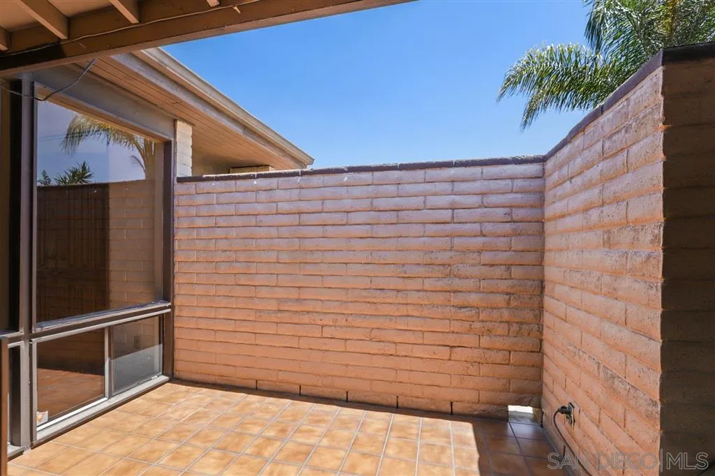 1886 Wedgemere Road El Cajon, CA 92020 - Photo 6 of 25 Gallery Image 6