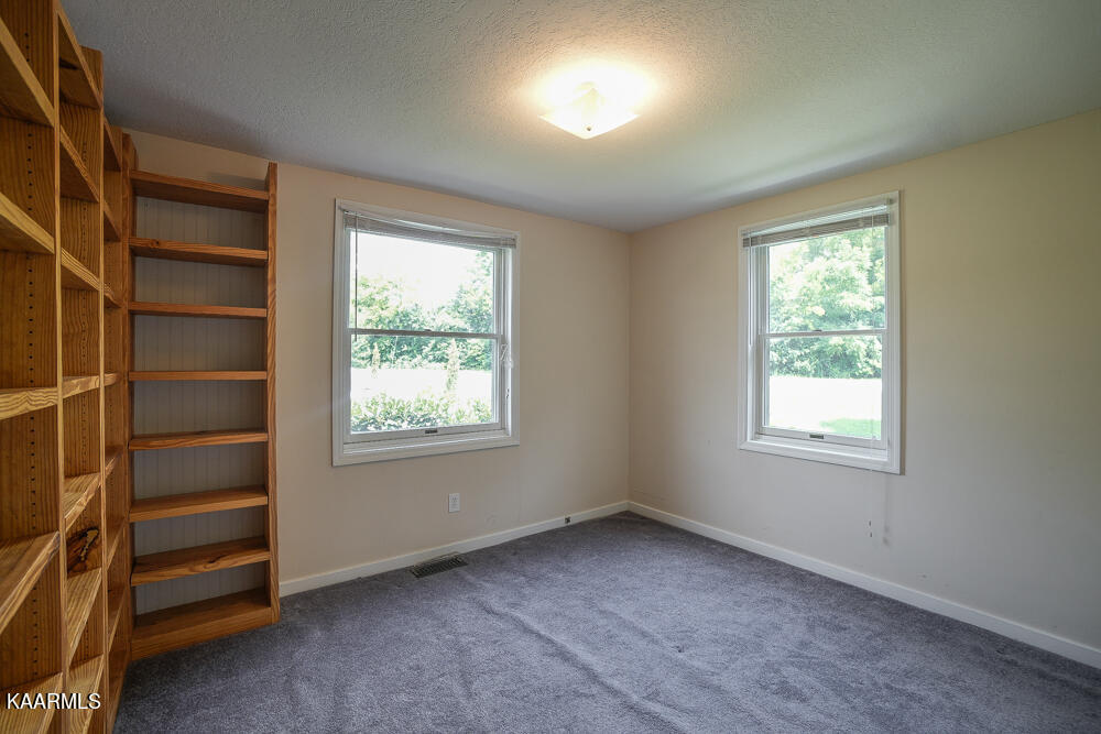 904 East Hunt Road Alcoa, TN 37701 - Photo 28 of 36 DSC09495