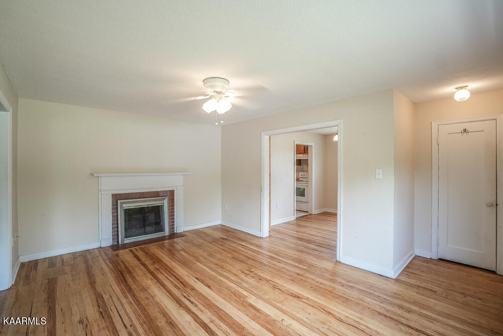 904 East Hunt Road Alcoa, TN 37701 - Photo 8 of 36 DSC09487