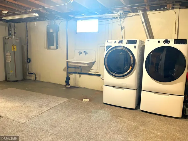 $236,900 | 1500 North Prairie Avenue, Fairmont, MN 56031