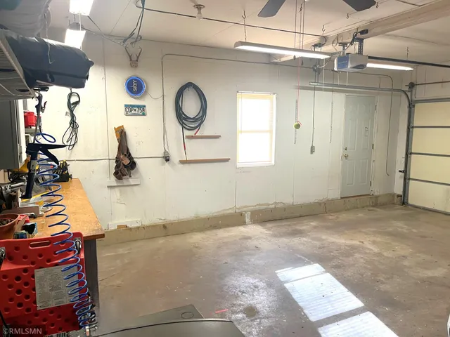 $236,900 | 1500 North Prairie Avenue, Fairmont, MN 56031