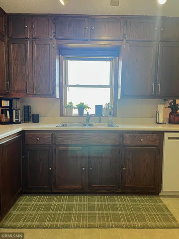 $236,900 | 1500 North Prairie Avenue, Fairmont, MN 56031