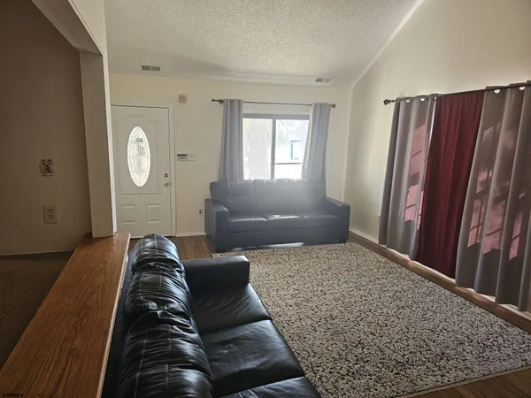 $1,600 | 3016 Ivy Bush Court, Unit 3016, Mays Landing, NJ 08330