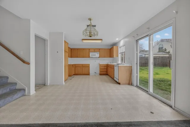 $550,000 | 8916 Mandalay Way, Elk Grove, CA 95624