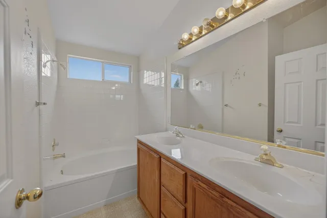 $550,000 | 8916 Mandalay Way, Elk Grove, CA 95624