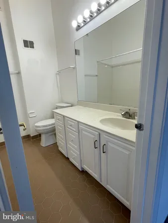 $3,900 | 12235 Tildenwood Drive, Rockville, MD 20852