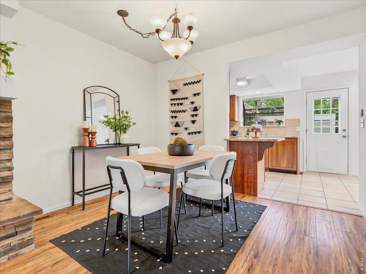 2115 Ranch Drive Denver, CO 80234 - Photo 18 of 50 Dining area