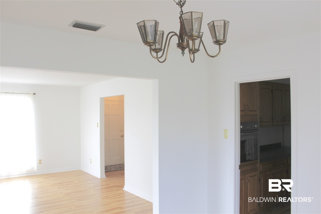 405 Pennington Circle Mobile, AL 36606 - Photo 2 of 29