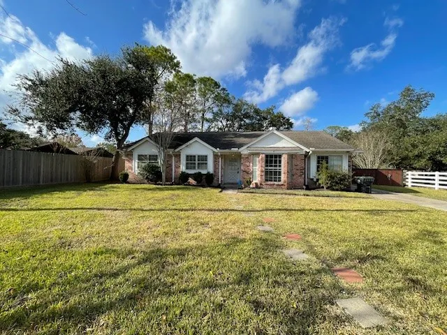 $2,700 | 3208 Yost Boulevard, Pearland, TX 77581