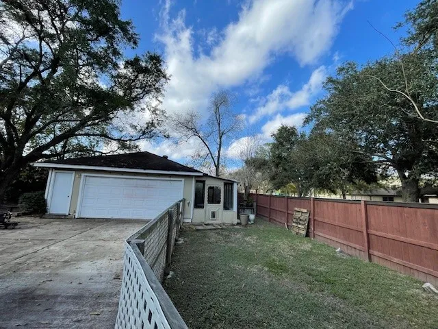 $2,700 | 3208 Yost Boulevard, Pearland, TX 77581