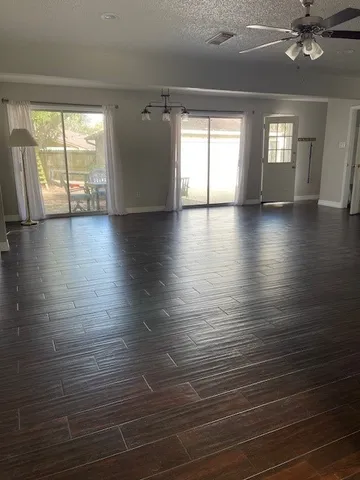 $2,700 | 3208 Yost Boulevard, Pearland, TX 77581