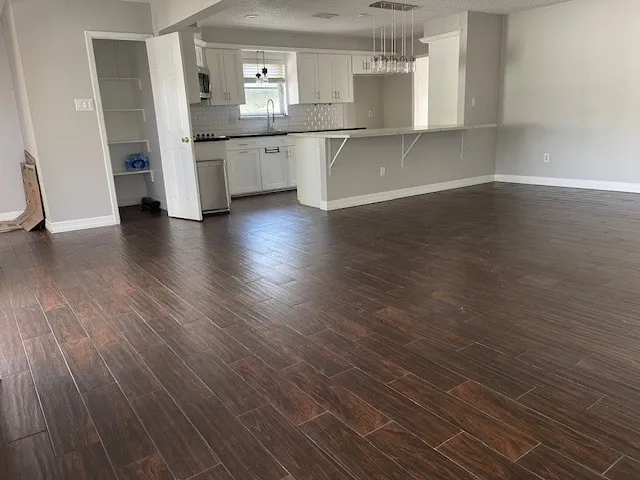 $2,700 | 3208 Yost Boulevard, Pearland, TX 77581