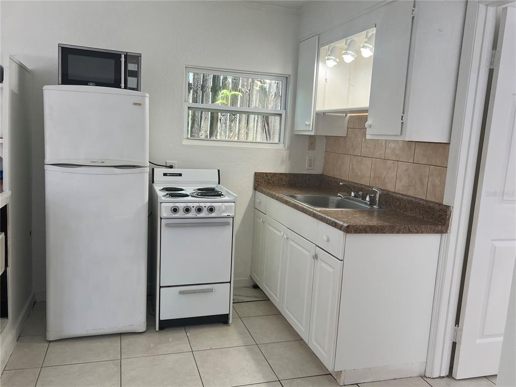 314 3rd Avenue Southwest Largo, FL 33770 - Photo 25 of 37