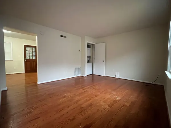 $1,250 | 835 Kerns Avenue Southwest, Roanoke, VA 24015