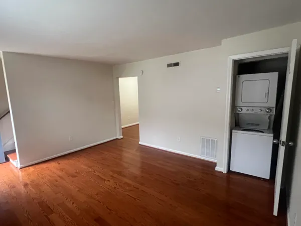 $1,250 | 835 Kerns Avenue Southwest, Roanoke, VA 24015