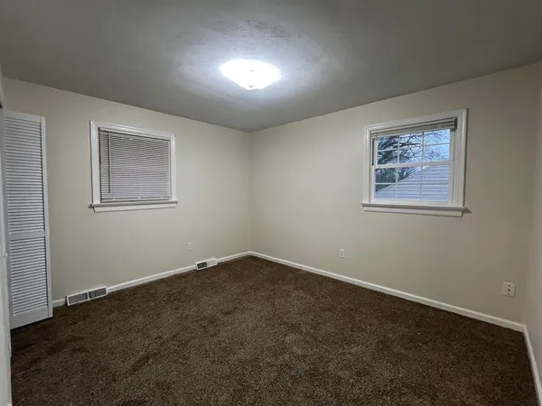 $1,250 | 835 Kerns Avenue Southwest, Roanoke, VA 24015