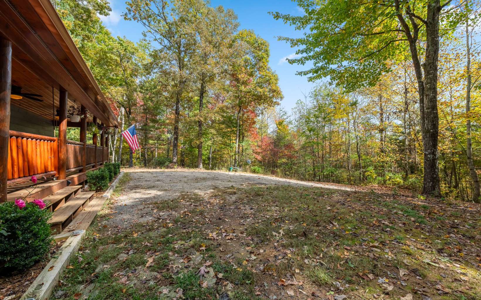 367 Linwood Drive Blue Ridge, GA 30513 - Photo 36 of 56 a backyard of a house with lots of green space