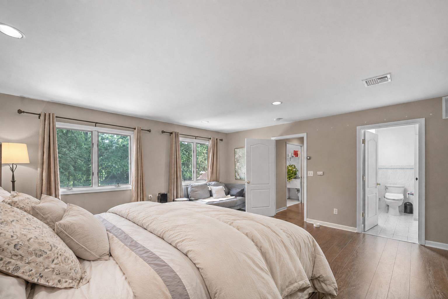 926 Norgate Drive Ridgewood, NJ 07450 - Photo 27 of 44 Gallery Image 27