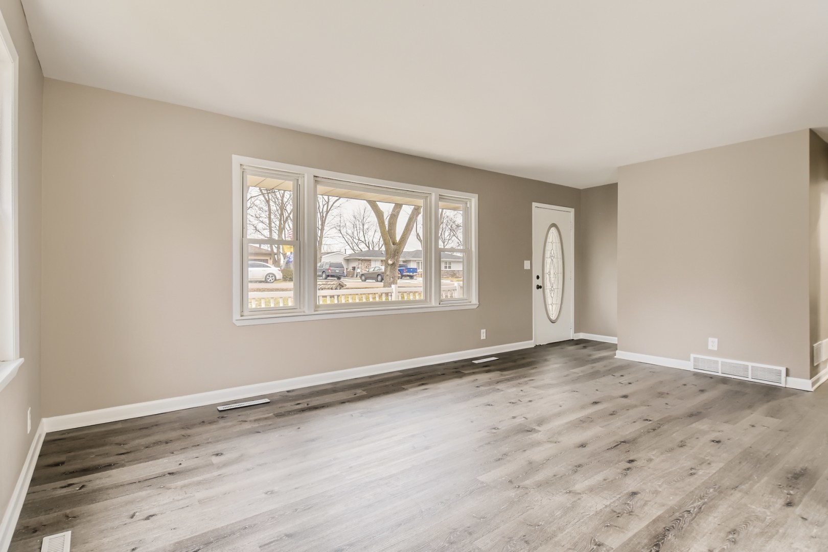 120 Roberts Road New Lenox, IL 60451 - Photo 4 of 26