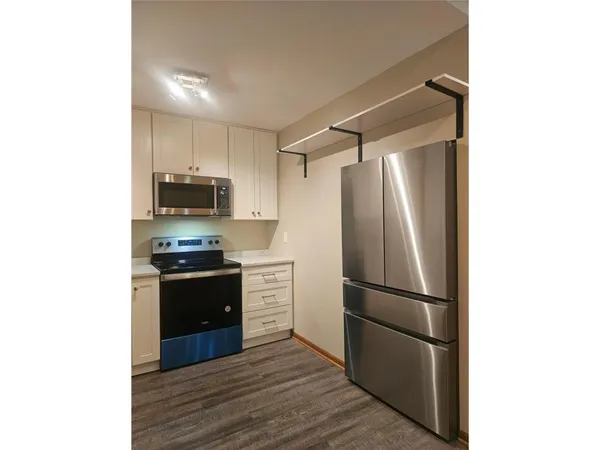 $2,800 | 1209 Pearson Parkway, Brooklyn Park, MN 55444