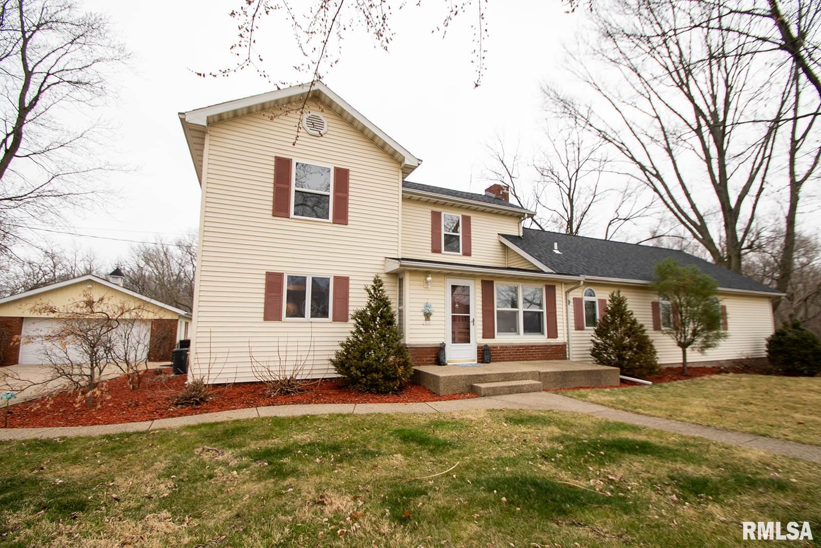 1701 Highview Road East Peoria, IL 61611 - Photo 4 of 49 Gallery Image 4