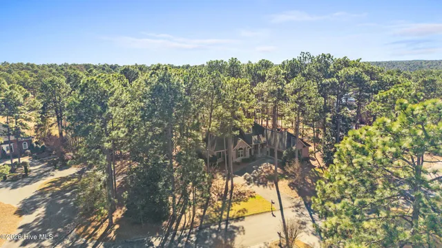 $879,900 | 126 St Mellions Court, Pinehurst, NC 28374