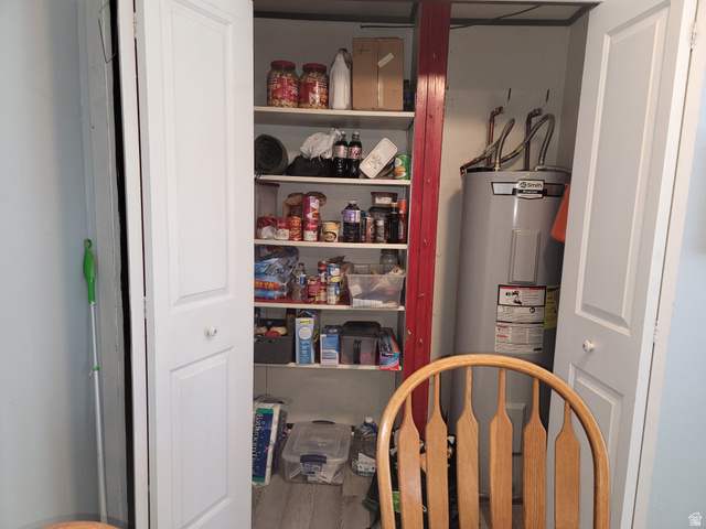 10429 4th Street East Randlett, UT 84063 - Photo 5 of 19 Large Pantry which backs up to large laundary room with storage