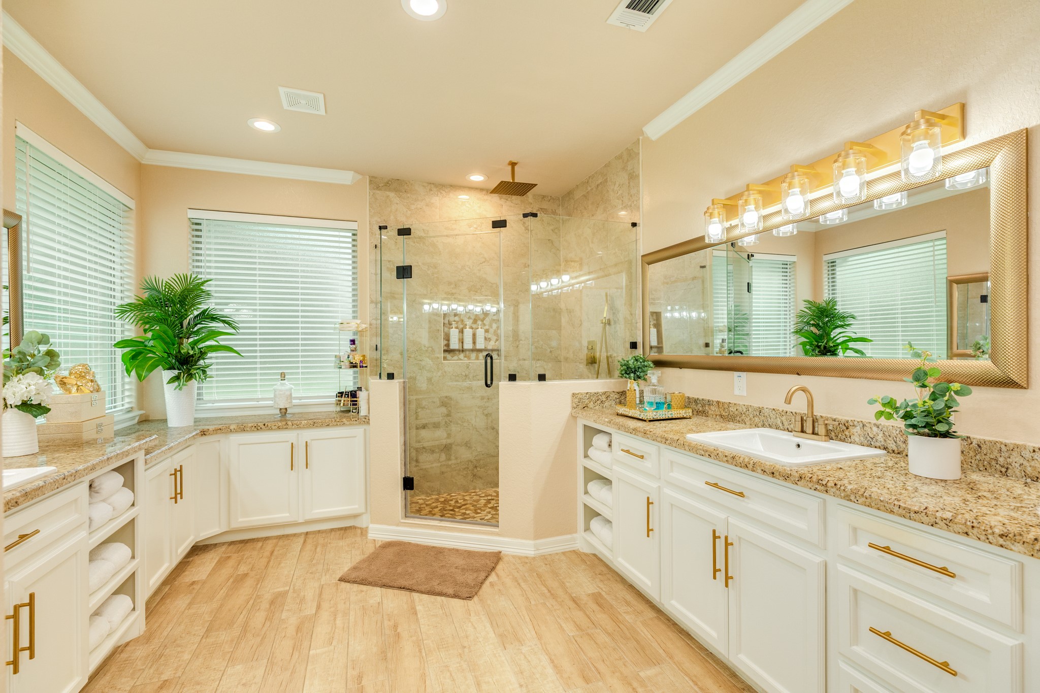 309 Hickman Lane Angleton, TX 77515 - Photo 23 of 37 Gallery Image 23