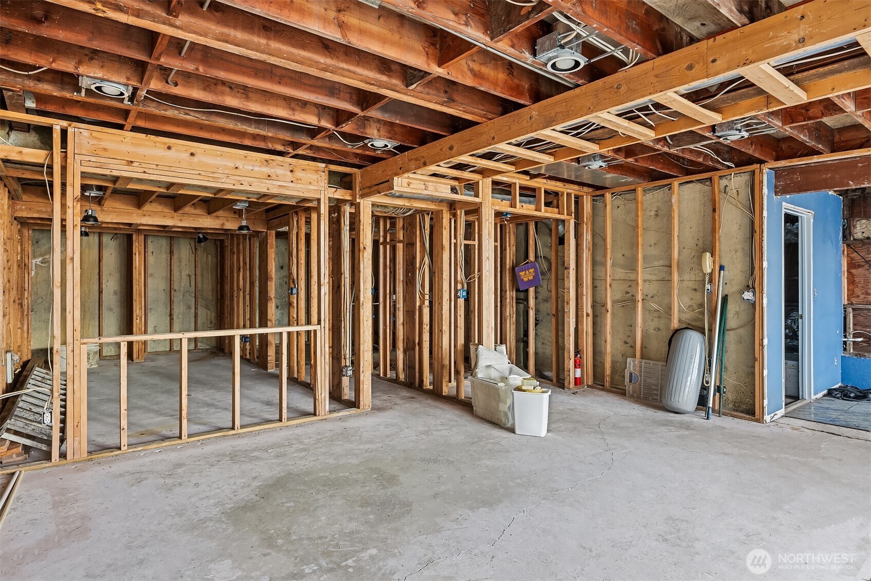 8001 West Mercer Way Mercer Island, WA 98040 - Photo 18 of 20