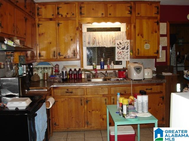 528 Sunhill Road Northwest Birmingham, AL 35215 - Photo 12 of 40
