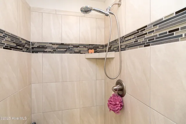 $559,900 | 111 Rosedale Court, Moyock, NC 27958