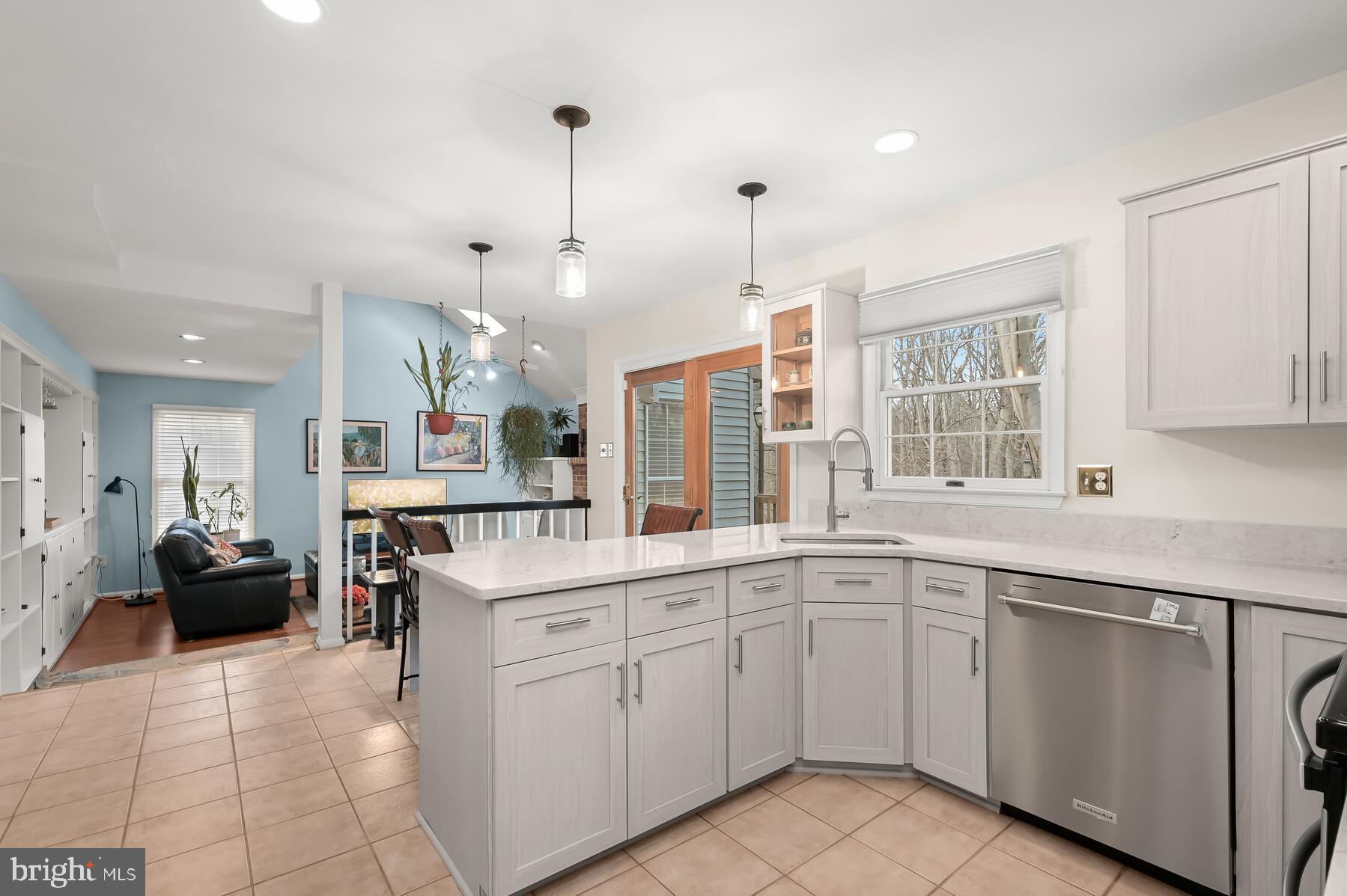 8522 Autumn Rust Road Ellicott City, MD 21043 - Photo 7 of 39 Updated kitchen with pendant and recessed lighting